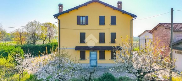 5 rooms House in Carpi, Italy No. 189522 18