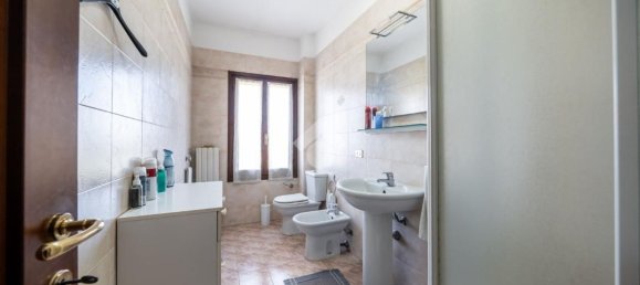 5 rooms House in Carpi, Italy No. 189522 9