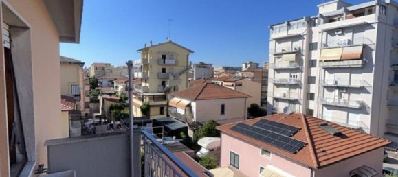 2 rooms Apartment in Follonica, Italy No. 300104 3