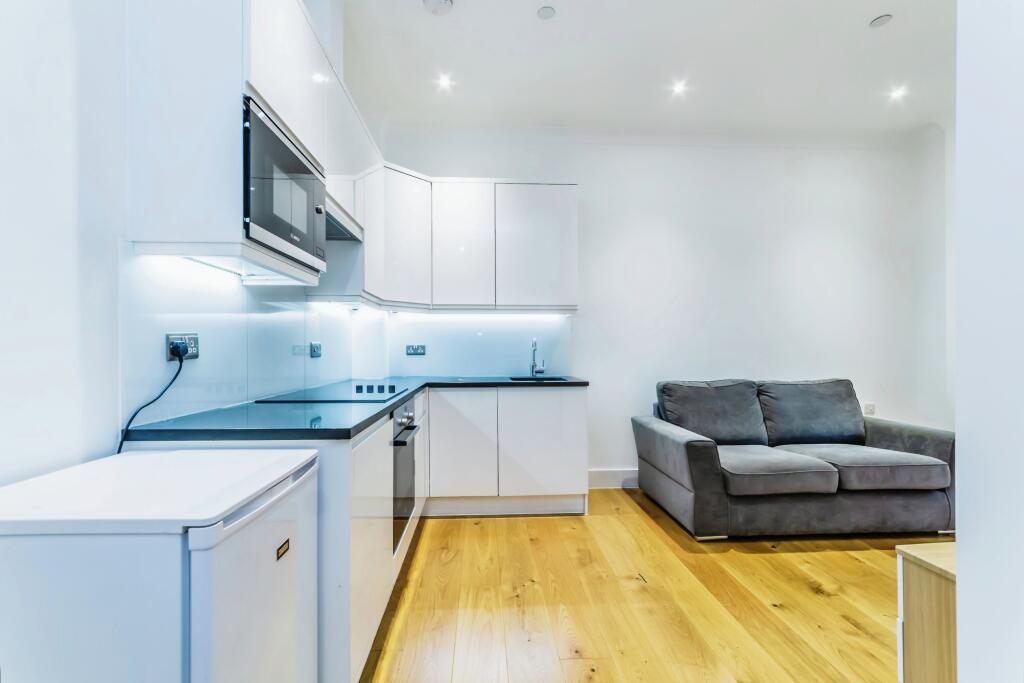 1 bedroom Apartment in Croydon, United Kingdom No. 7946