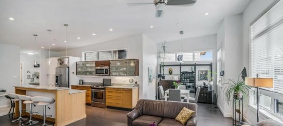 2 Schlafzimmer Haus in British Columbia, Canada, Nr. 1302 7