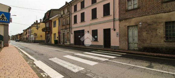 8 rooms House in Mezzana Bigli, Italy No. 89859 31