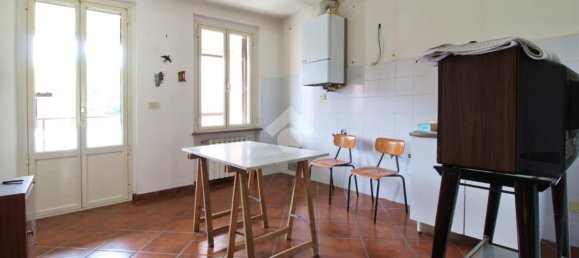 8 rooms House in Mezzana Bigli, Italy No. 89859 30