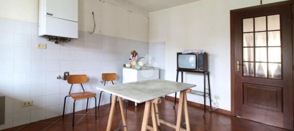 8 rooms House in Mezzana Bigli, Italy No. 89859 28