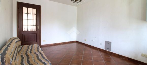 8 rooms House in Mezzana Bigli, Italy No. 89859 10