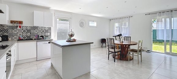 3 bedrooms House in Sartrouville, France No. 325395 3