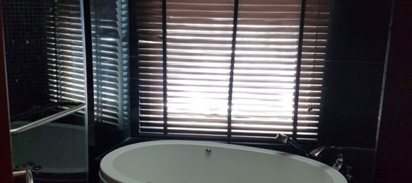 2 bedrooms Condo in Bang Rak, Thailand No. 11361 2