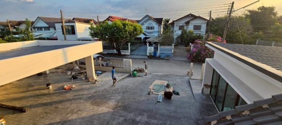 4 chambres Maison à Pathum Thani, Thailand No. 77992 3