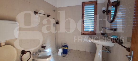 3 bedrooms Apartment in Cabras, Italy No. 171432 6