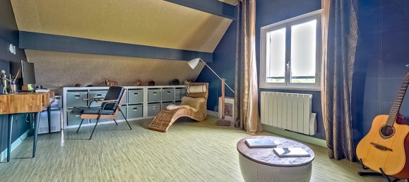 3 bedrooms House in Frepillon, France No. 320462 9