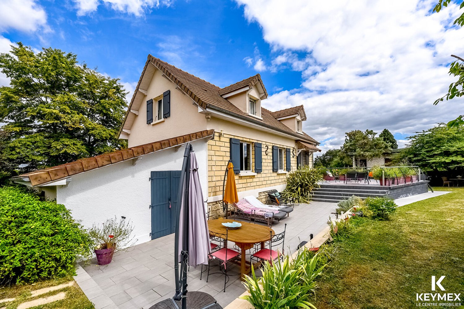 3 bedrooms House in Frepillon, France No. 320462