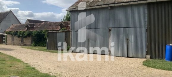 3 bedrooms House in Chabris, France No. 154222 3