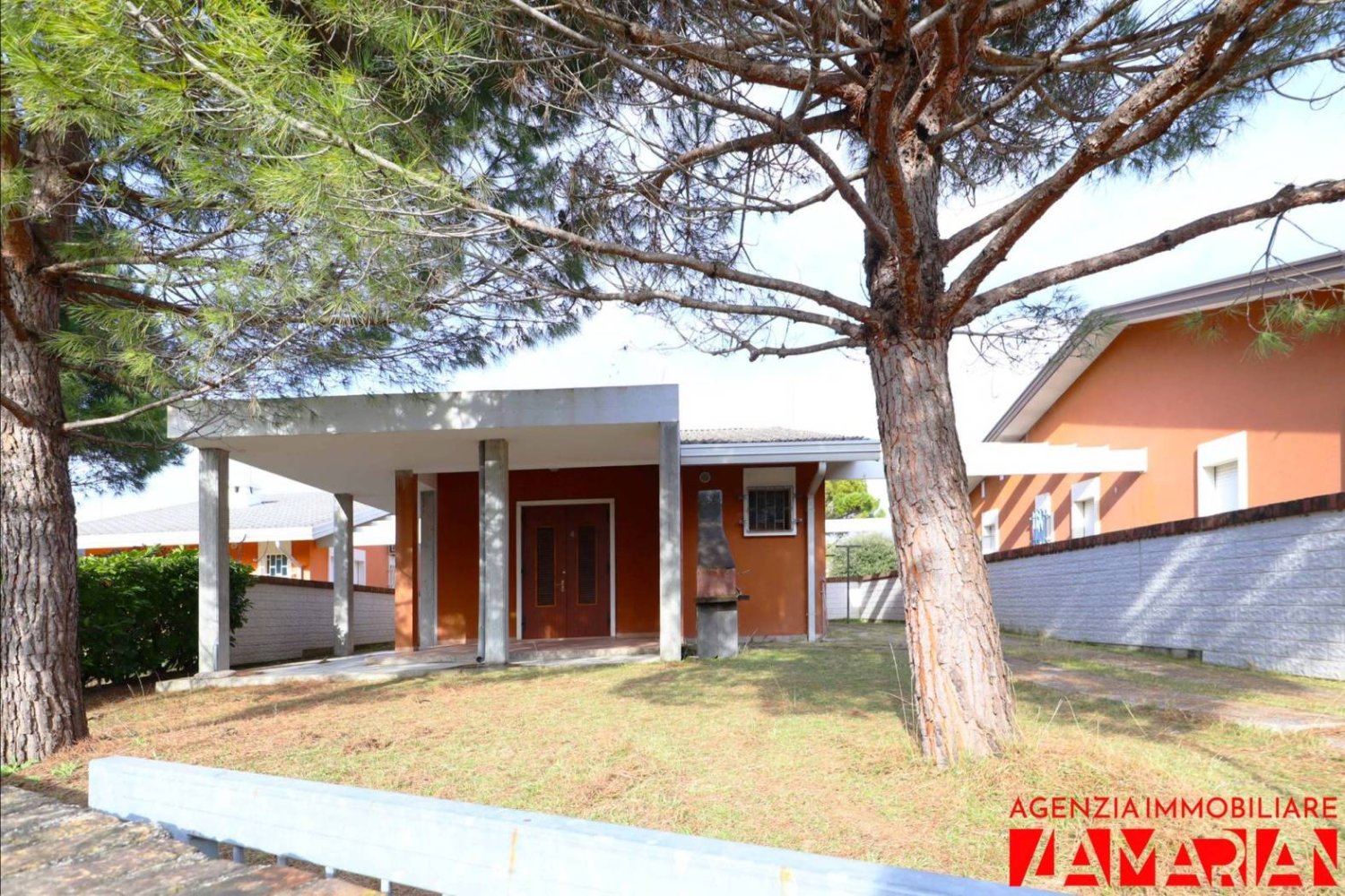 Villa de 2 dormitorios en San Michele al Tagliamento, Italy No. 91404