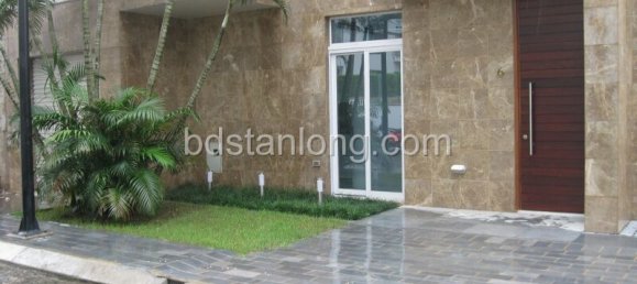 5 bedrooms Villa in Tay Ho, Vietnam No. 5585 10
