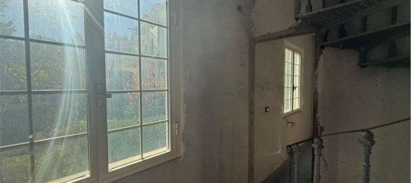 Дом с 8 комнатами в Алатри, Италия № 145065 24