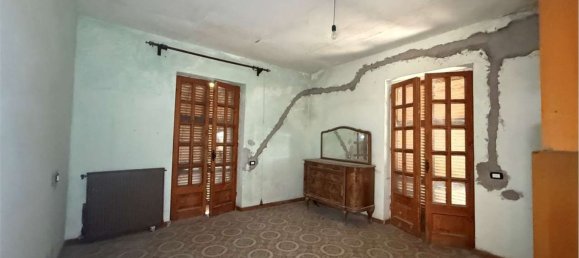 Дом с 8 комнатами в Алатри, Италия № 145065 30