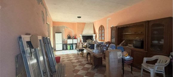 Дом с 8 комнатами в Алатри, Италия № 145065 39