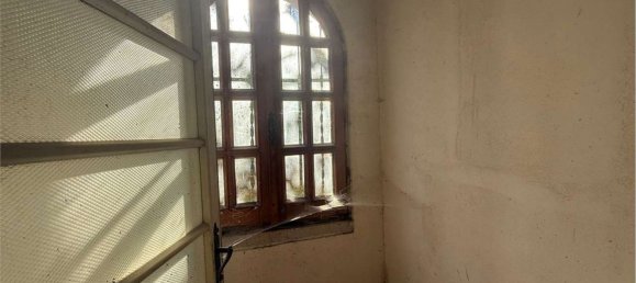 Дом с 8 комнатами в Алатри, Италия № 145065 42