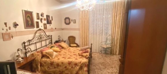 5 rooms Apartment in Palermo, Italy No. 46495 8