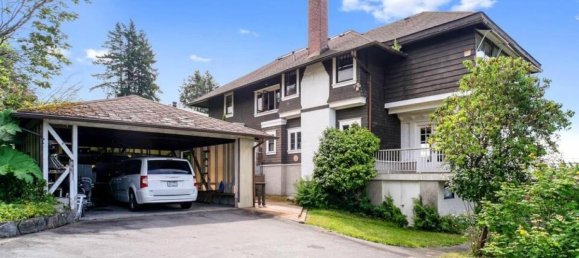 4 bedrooms House in British Columbia, Canada No. 196 2