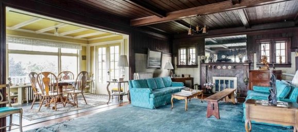 4 bedrooms House in British Columbia, Canada No. 196 3