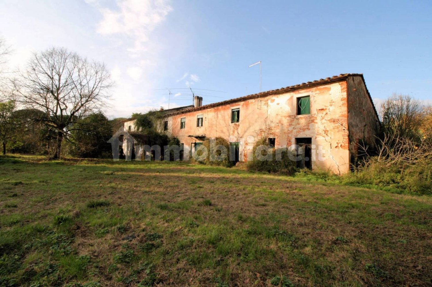 Дом с 9 спальнями в Альтопашо, Италия № 236100