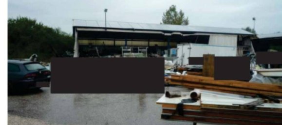 503m² Commercial property in Susegana, Italy No. 265632 11