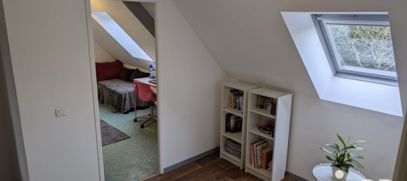 4 bedrooms House in Monnaie, France No. 153048 9