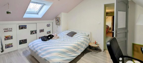 4 bedrooms House in Monnaie, France No. 153048 11