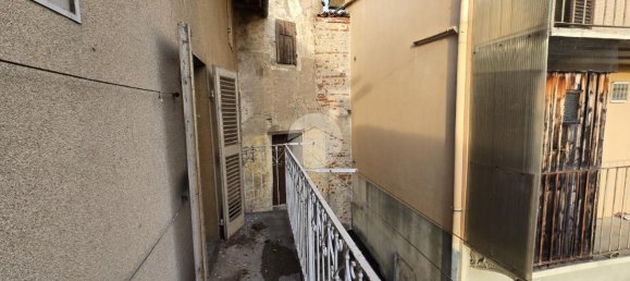 Casa de 2 habitaciónes en San Benigno Canavese, Italy No. 88524 4