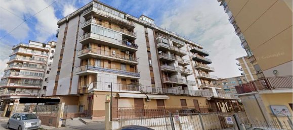 7 rooms Apartment in Palermo, Italy No. 43613 20