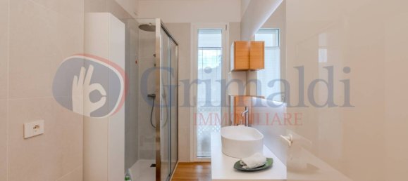 2 bedrooms Apartment in Milan, Italy No. 316369 14