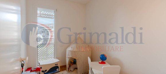 2 bedrooms Apartment in Milan, Italy No. 316369 9