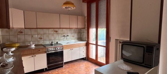 Дом с 10 спальнями в Кампозанто, Италия № 326287 37