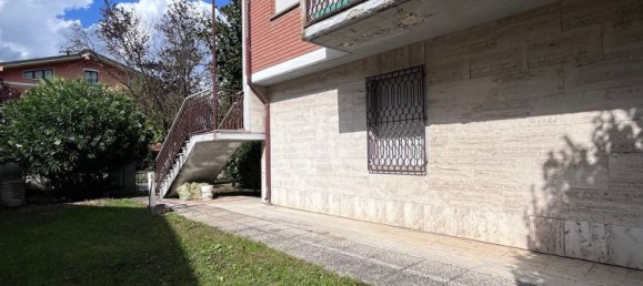 Дом с 10 спальнями в Кампозанто, Италия № 326287 3