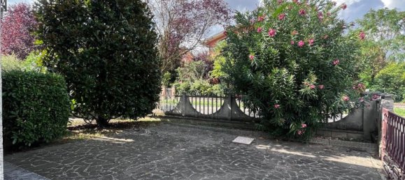 Дом с 10 спальнями в Кампозанто, Италия № 326287 2