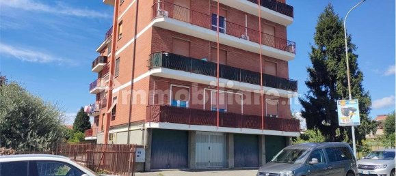 2 bedrooms Apartment in Verano Brianza, Italy No. 324828 4