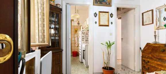 2 Schlafzimmer Wohnung in Rome, Italy, Nr. 381005 3