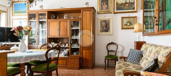 2 Schlafzimmer Wohnung in Rome, Italy, Nr. 381005 8