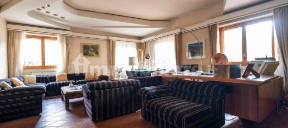 Вилла с 5 спальнями в Терни, Италия № 102038 30