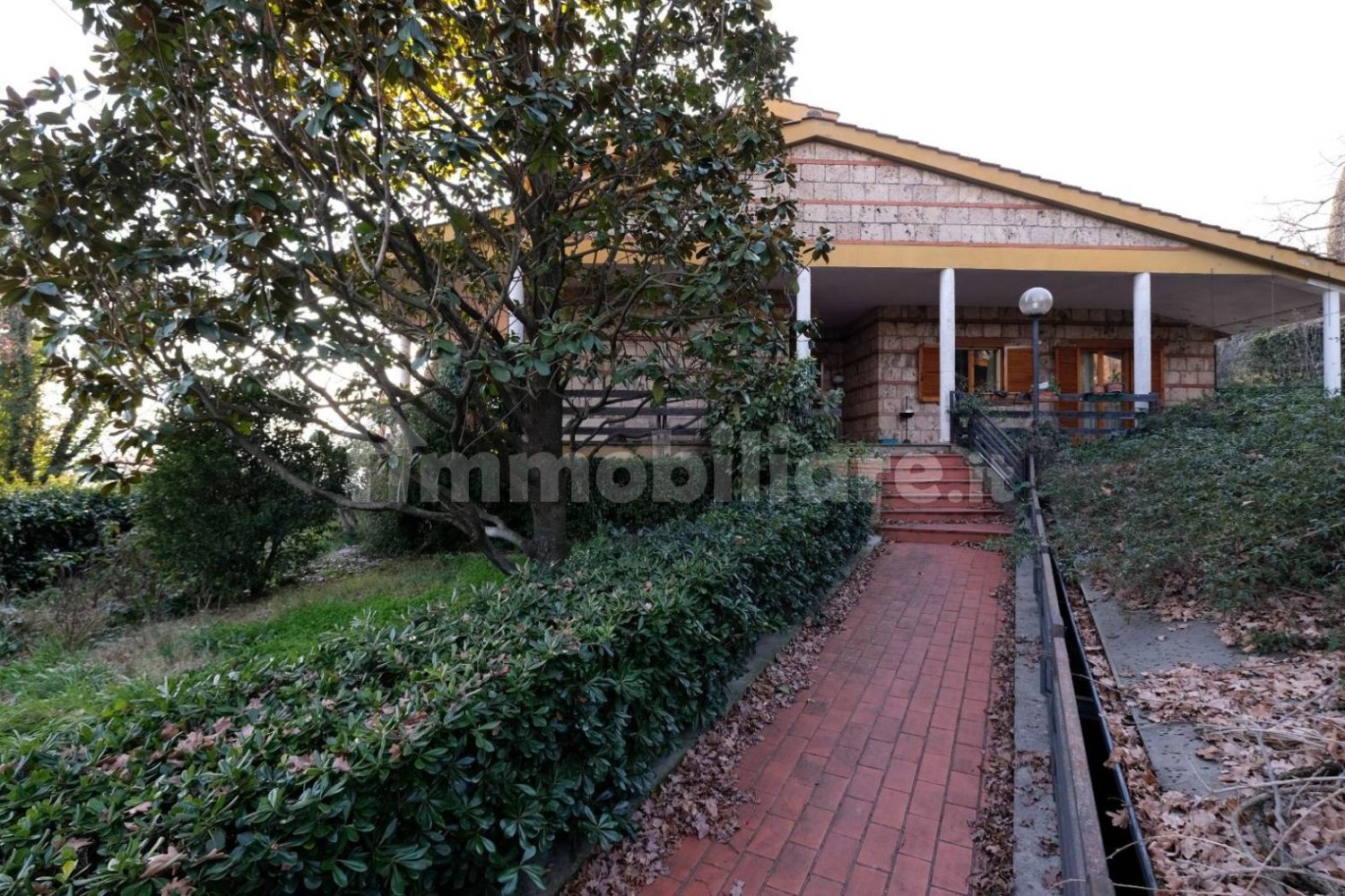 Вилла с 5 спальнями в Терни, Италия № 102038