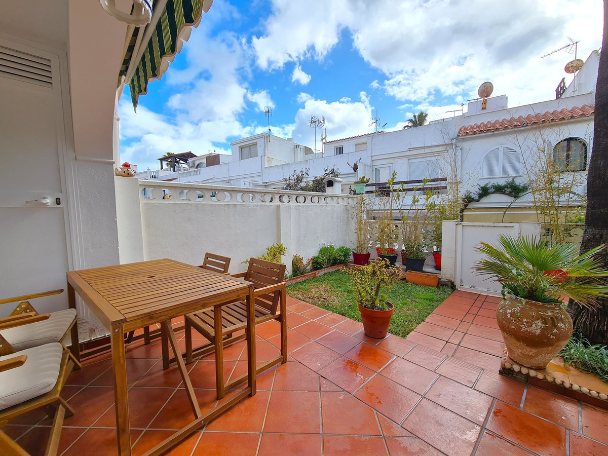 2 bedrooms Townhouse in Chullera, Spain No. 113814