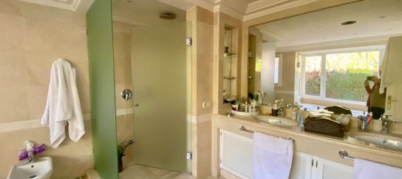 7 bedrooms Villa in Marbella, Spain No. 276696 12