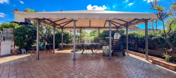 4 Schlafzimmer Wohnung in Formia, Italy, Nr. 266345 17