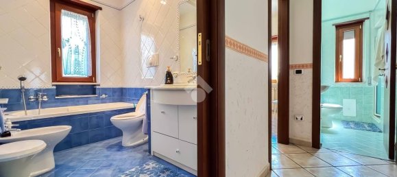 4 Schlafzimmer Wohnung in Formia, Italy, Nr. 266345 22