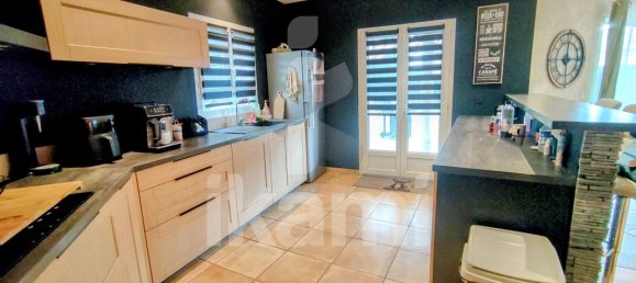 4 bedrooms Villa in Saint-Marcel-les-Valence, France No. 289718 5