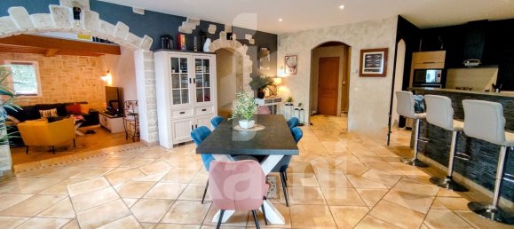 4 bedrooms Villa in Saint-Marcel-les-Valence, France No. 289718 8