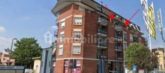 2 bedrooms Apartment in Baranzate, Italy No. 5719 3