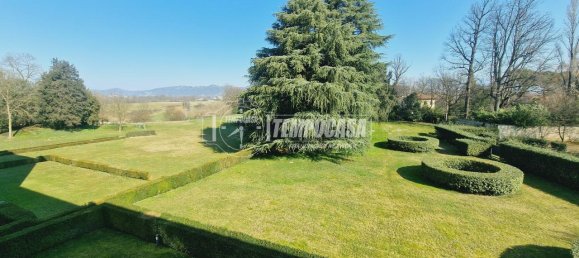 4 rooms Apartment in Lomagna, Italy No. 152486 7