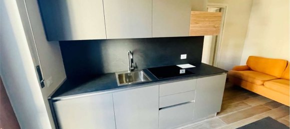 2 rooms Apartment in Borgomanero, Italy No. 12311 4